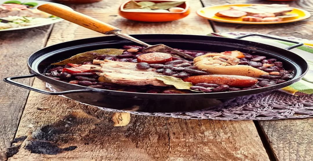 La Feijoada Portugaise : Un Festin Traditionnel aux Saveurs Authentiques